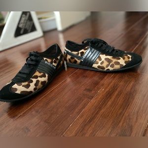 Dolce and Gabbana Cavallino Leopardo Sneakers. Size 38